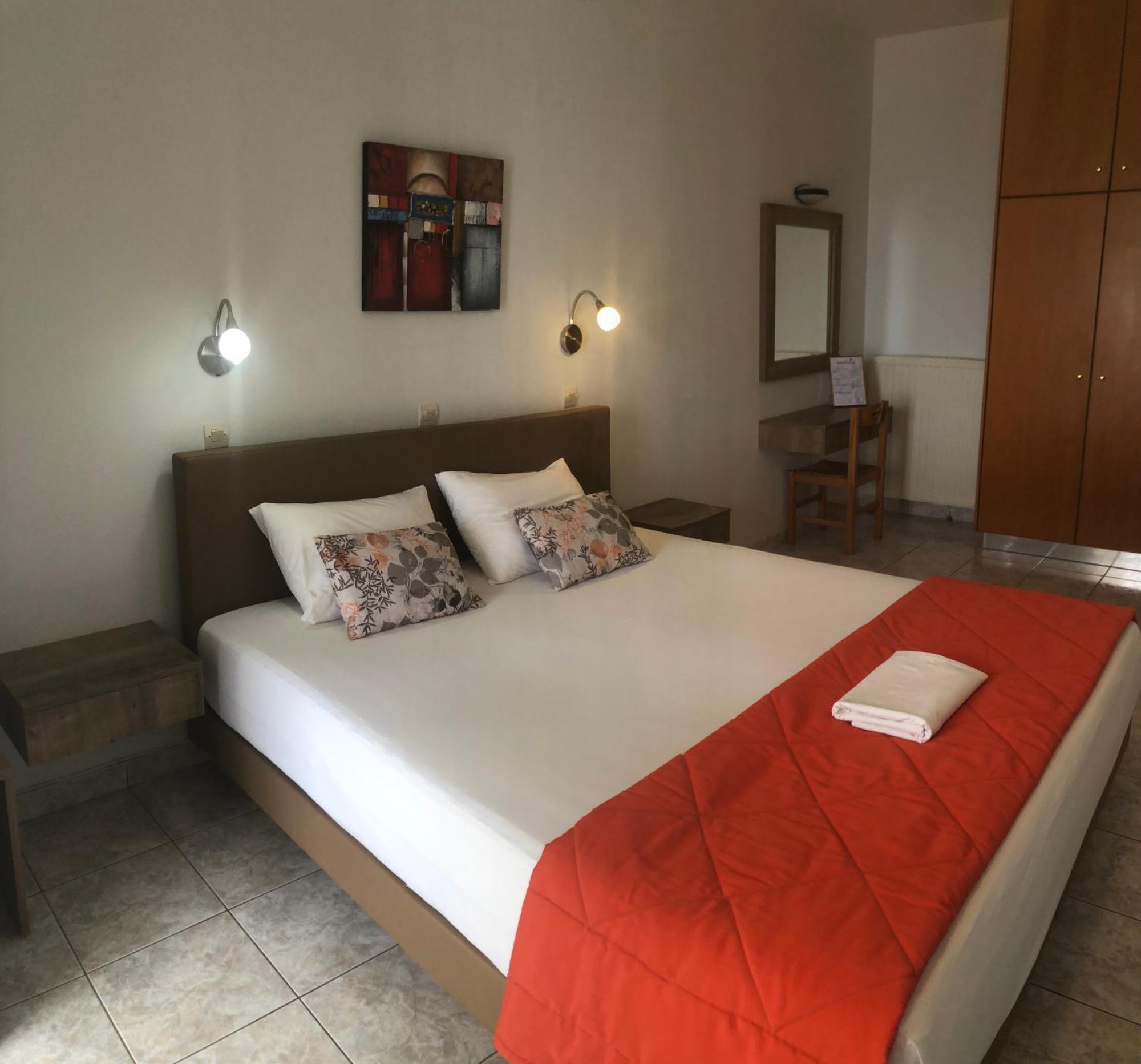 Chrisanthi Studios & Apartments Πλακιάς Εξωτερικό φωτογραφία
