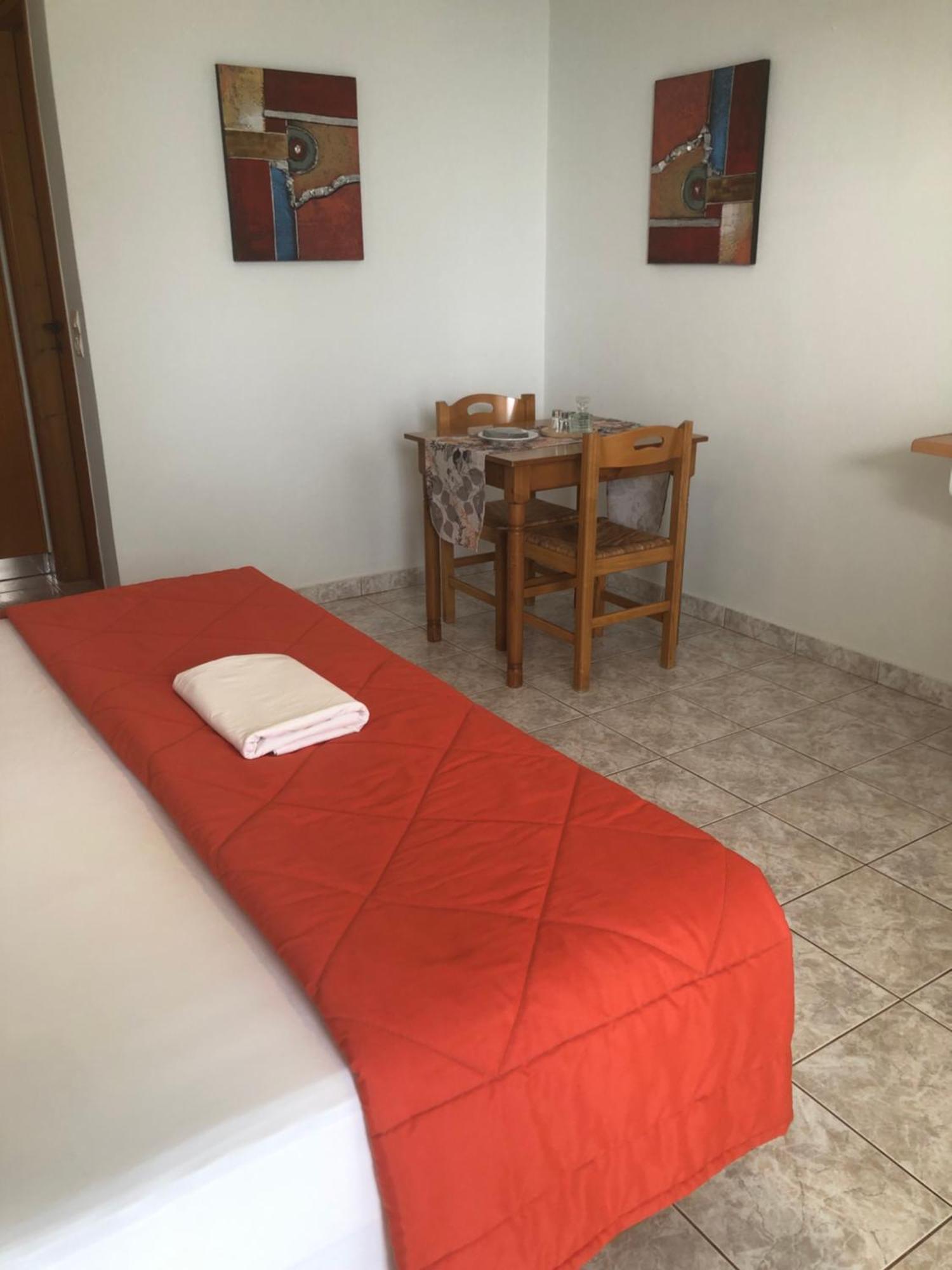 Chrisanthi Studios & Apartments Πλακιάς Εξωτερικό φωτογραφία
