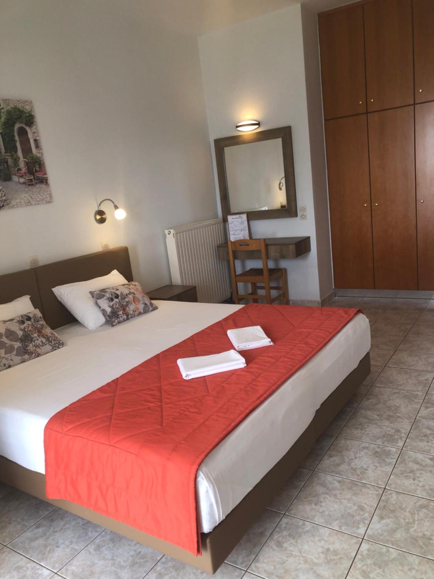 Chrisanthi Studios & Apartments Πλακιάς Εξωτερικό φωτογραφία