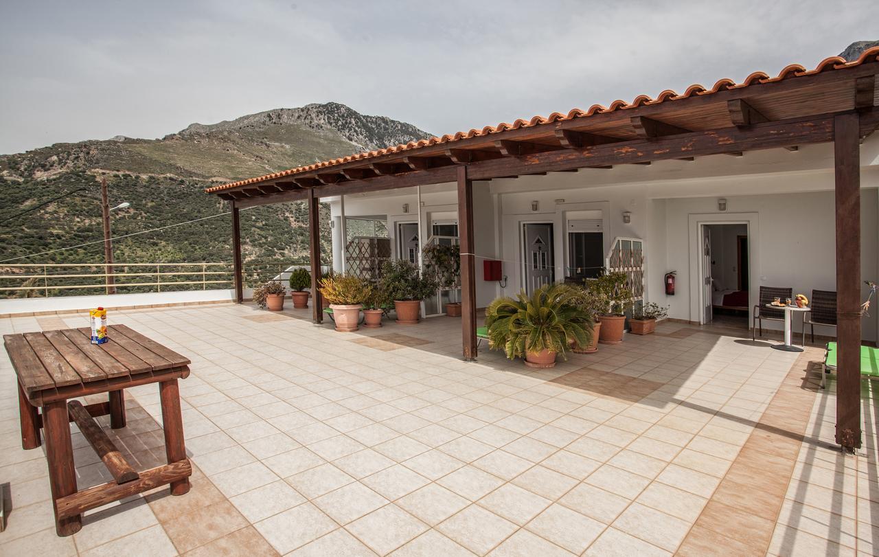 Chrisanthi Studios & Apartments Πλακιάς Εξωτερικό φωτογραφία