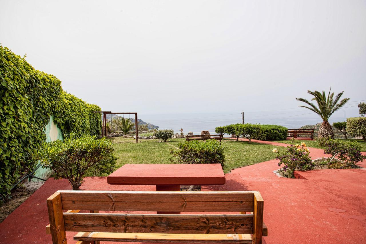 Chrisanthi Studios & Apartments Πλακιάς Εξωτερικό φωτογραφία